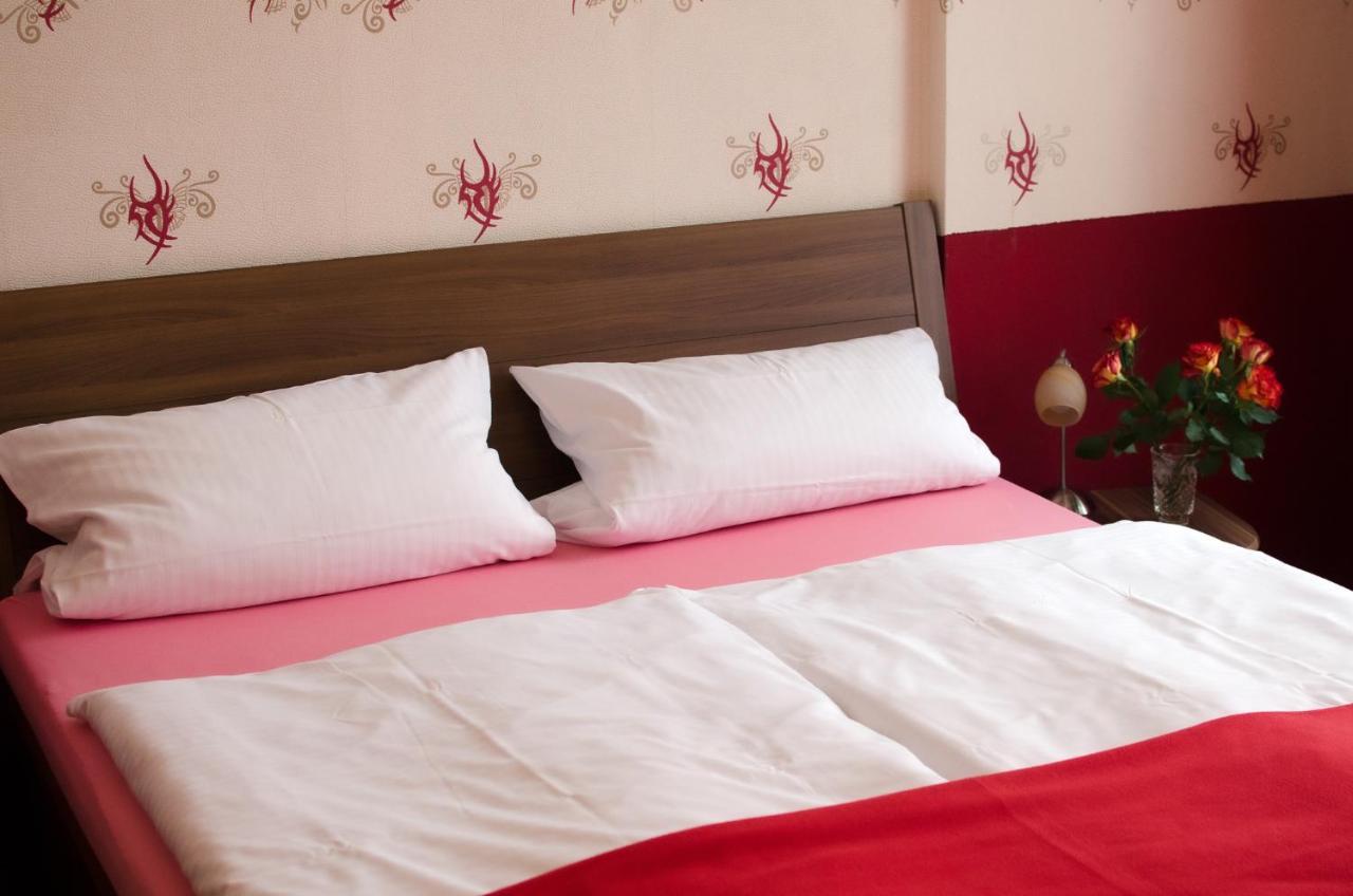 โฮเทล-เพนชั่น ชาร์ลอทเทนบวร์ค Hotel เบอร์ลิน ภายนอก รูปภาพ